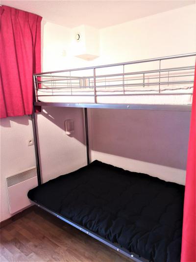 Аренда на лыжном курорте Квартира студия со спальней для 4 чел. (402) - Résidence Crête du Berger - La Joue du Loup - Двухъярусные кровати