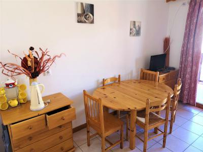 Ski verhuur Appartement 2 kamers 4 personen (206) - Résidence Les Monts du Soleil - La Joue du Loup - Woonkamer