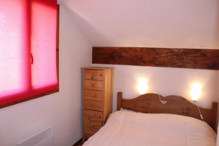 Rent in ski resort 2 room apartment 6 people (1011) - Résidence les Mouflons - La Joue du Loup - Bedroom