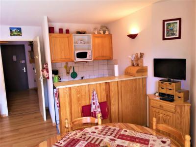 Alquiler al esquí Apartamento cabina 2 piezas para 6 personas (3F) - Résidence Les Terrasses  - La Joue du Loup - Comedor
