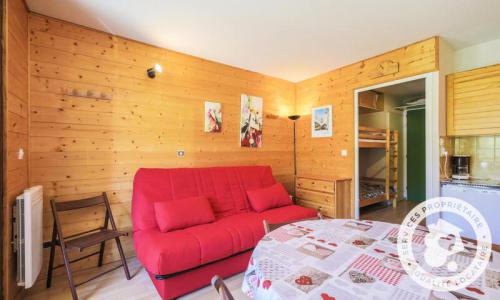 Location au ski Studio 4 personnes (Confort 25m²-3) - Résidence les Trois Soleils - Maeva Home - La Joue du Loup - Banquette
