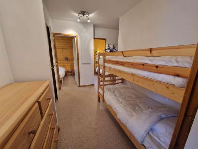 Rent in ski resort 6 room duplex apartment 12 people (A021) - Résidence Rochers Blancs 1 - La Joue du Loup - Sleeping area