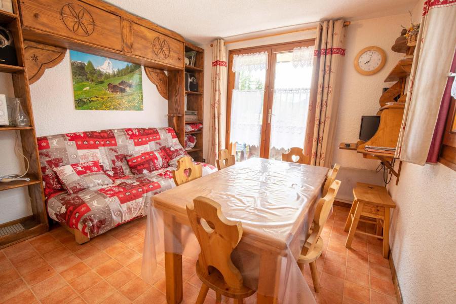 Rent in ski resort 2 room apartment sleeping corner 6 people (EP66D) - Chalets les Epervières - La Norma - Living room