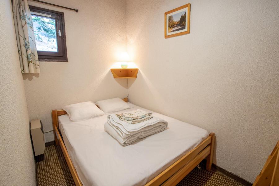 Rent in ski resort 2 room apartment sleeping corner 6 people (EP75A) - Chalets les Epervières - La Norma - Apartment
