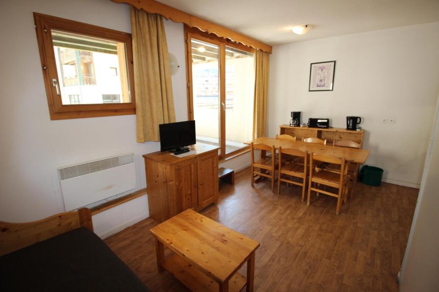 Rent in ski resort 3 room apartment 6 people (3002) - Les Chalets de la Vanoise - La Norma - Living room