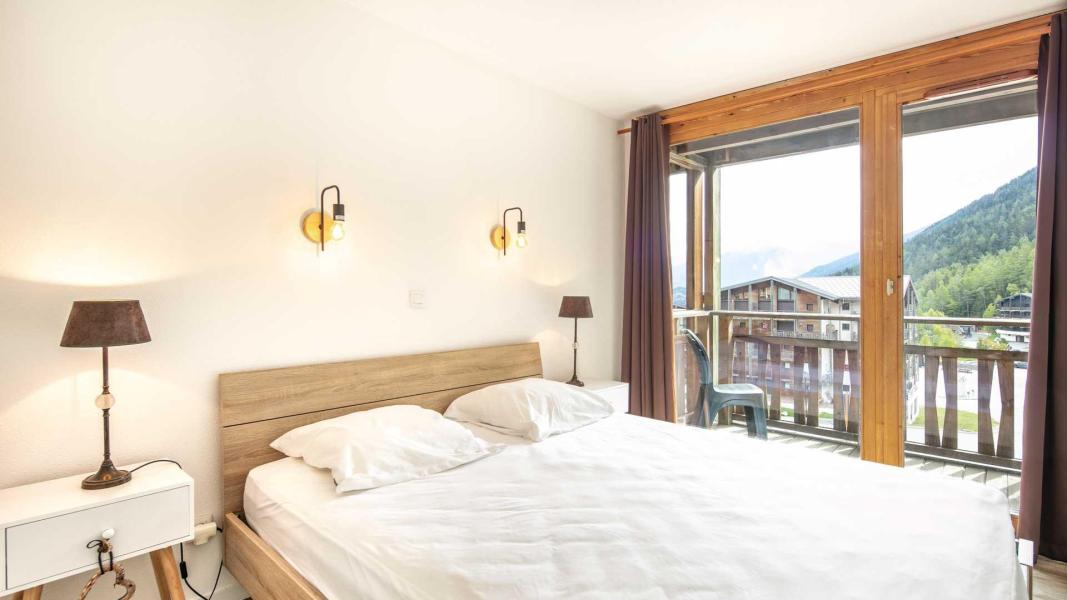 Rent in ski resort 4 room duplex apartment 10 people (CV1305) - Les Chalets de la Vanoise - La Norma - Bedroom