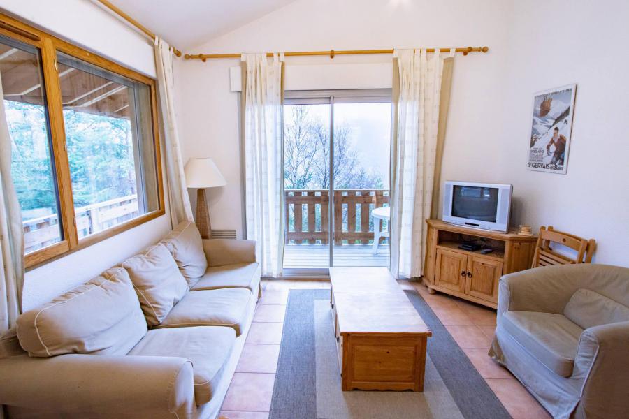 Rent in ski resort Semi-detached 3 room chalet 6 people (CHT93) - Les Chalets Petit Bonheur - La Norma - Living room