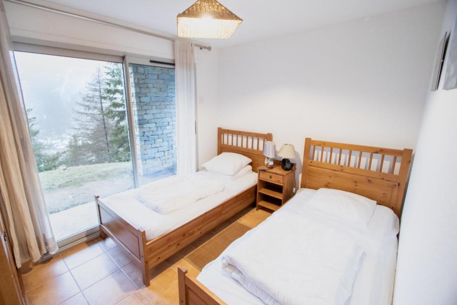 Rent in ski resort Semi-detached 3 room chalet 6 people (CHT94) - Les Chalets Petit Bonheur - La Norma - Bedroom