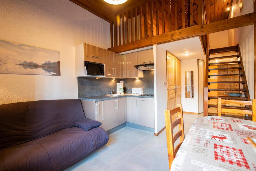 Rent in ski resort 2 room mezzanine apartment 6 people (NO52GV) - Résidence le Grand Vallon - La Norma - Living room