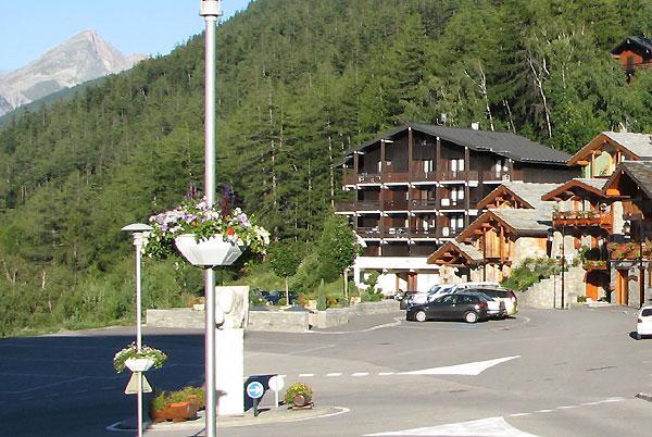 Rent in ski resort Résidence le Grand Vallon - La Norma