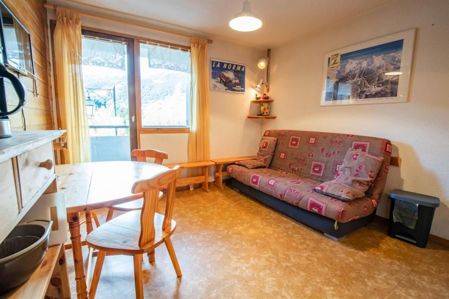 Rent in ski resort Studio sleeping corner 4 people (NO34GV) - Résidence le Grand Vallon - La Norma - Living room