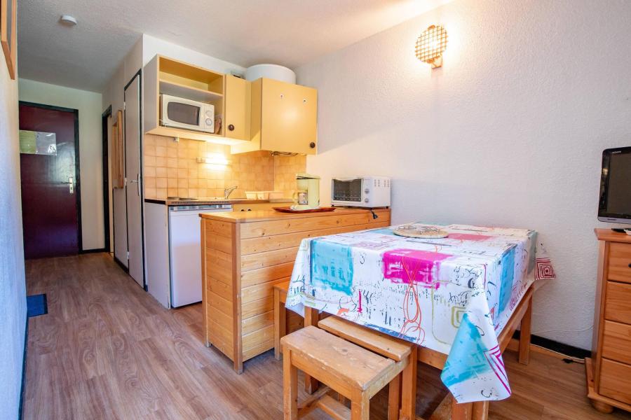 Rent in ski resort 2 room apartment cabin 4 people (304T) - Résidence le Tétras - La Norma - Living room