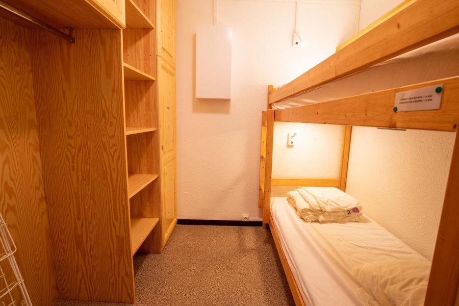 Skiverleih 2-Zimmer-Holzhütte für 4 Personen (203T) - Résidence le Tétras - La Norma - Offener Schlafbereich