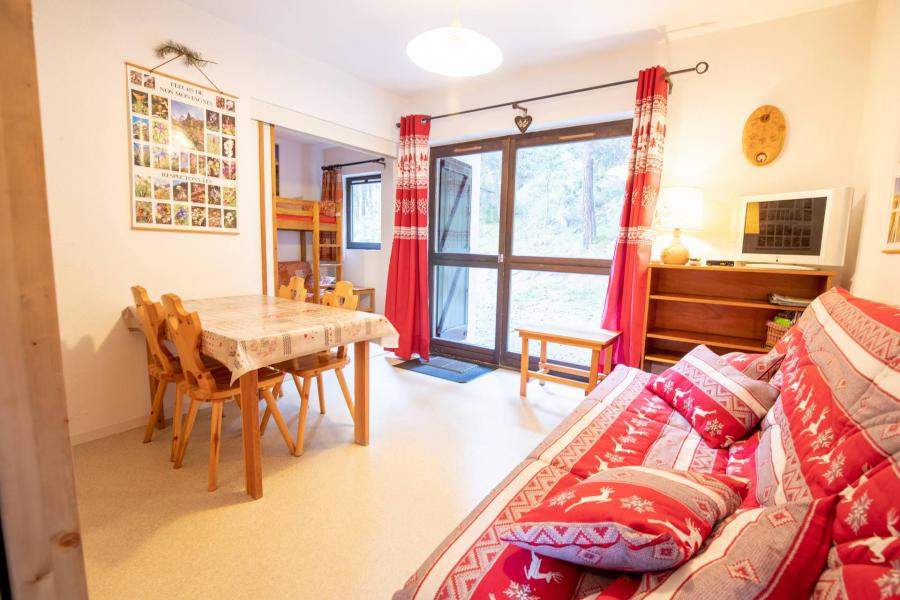 Rent in ski resort 2 room apartment 4 people (AV31E) - Résidence les Avenières - La Norma - Living room