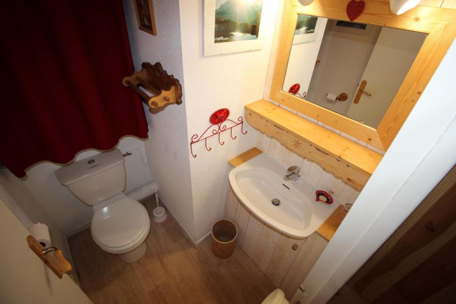 Rent in ski resort 3 room apartment 8 people (30E) - Résidence les Avenières - La Norma - Shower room