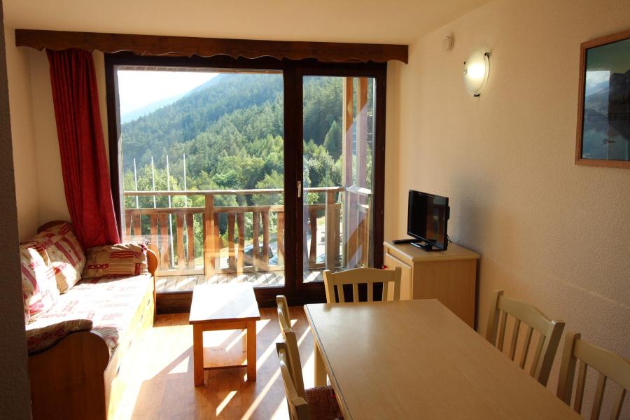 Rent in ski resort 2 room apartment sleeping corner 6 people (416) - Résidence les Balcons de la Vanoise - La Norma - Living room