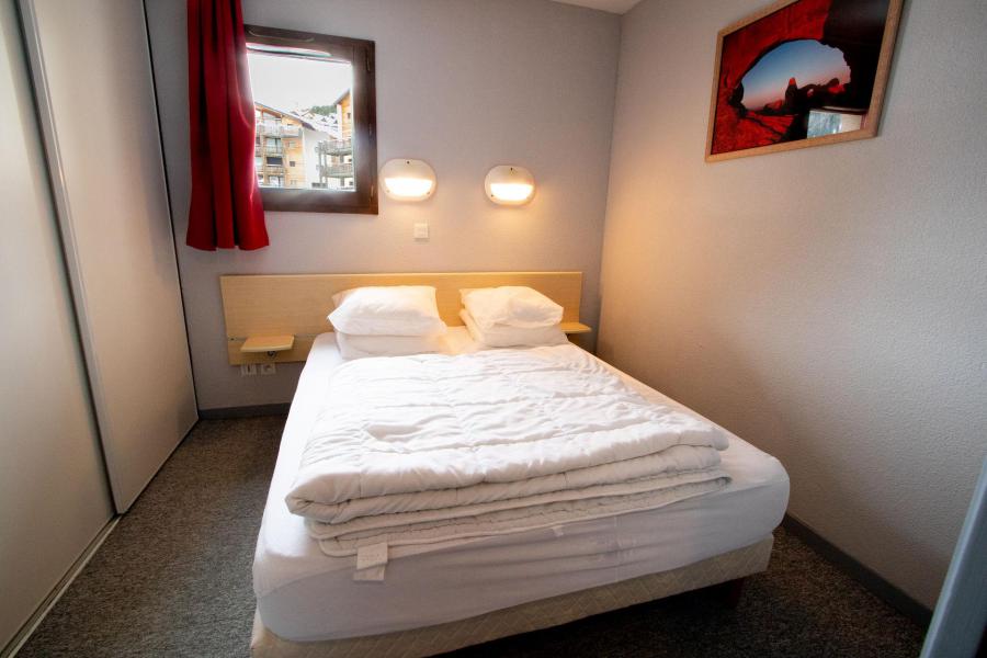 Rent in ski resort 2 room apartment sleeping corner 6 people (BV406) - Résidence les Balcons de la Vanoise - La Norma - Bedroom