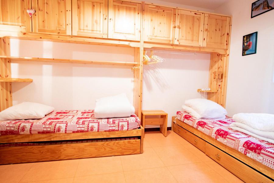 Rent in ski resort 2 room apartment 4 people (CA10FB) - Résidence les Campanules - La Norma - Apartment