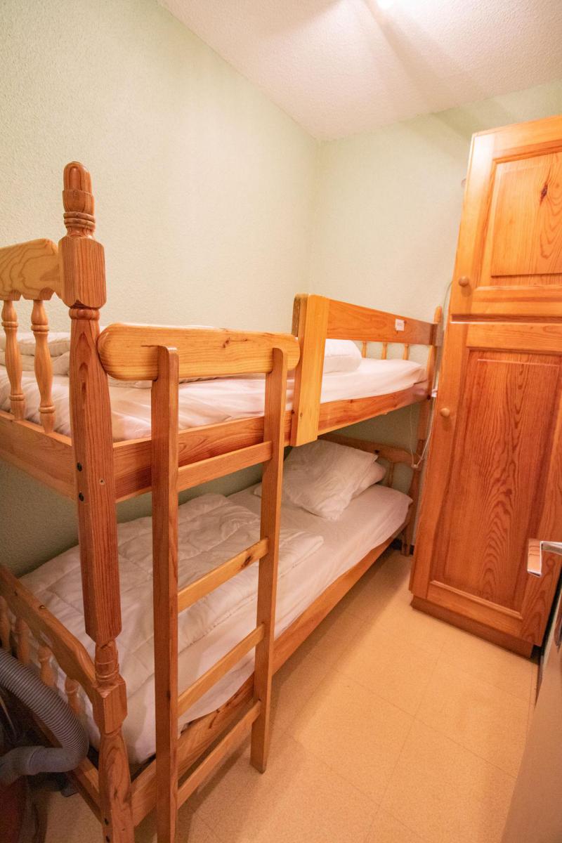 Rent in ski resort Studio cabin 4 people (GE09G) - Résidence les Gentianes - La Norma - Bunk beds