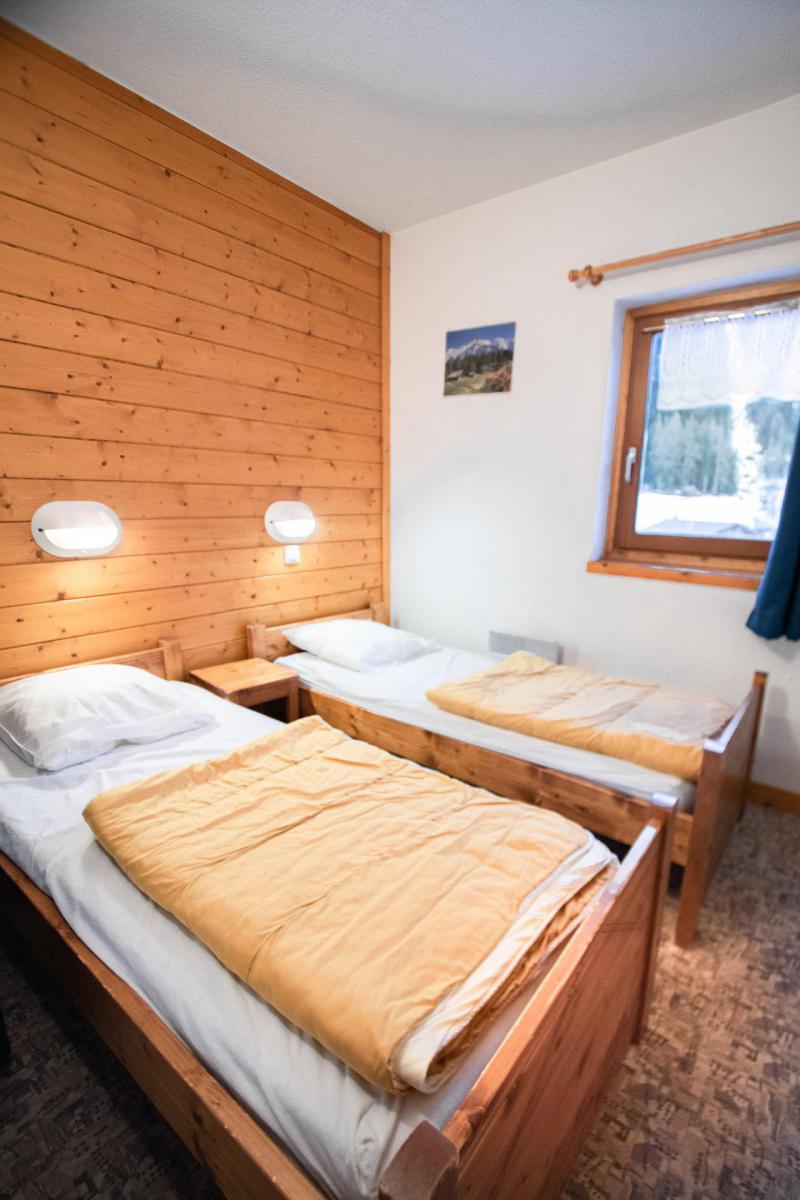 Rent in ski resort 2 room apartment sleeping corner 6 people (SB402C) - Résidence les Portes de la Vanoise - La Norma - Bedroom