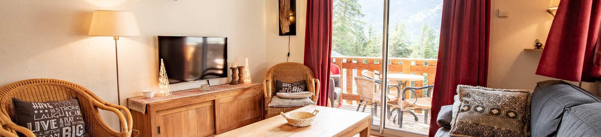 Skiverleih Doppelchalethälfte 3 Zimmer für 6 Personen (CHT79) - Les Chalets Petit Bonheur - La Norma - Wohnzimmer