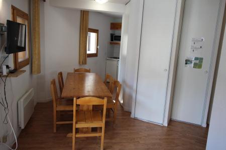 Rent in ski resort 3 room apartment 6 people (1206) - Les Chalets de la Vanoise - La Norma - Living room