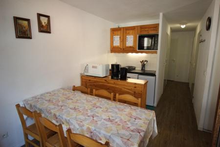 Rent in ski resort 3 room apartment 6 people (3103) - Les Chalets de la Vanoise - La Norma - Living room