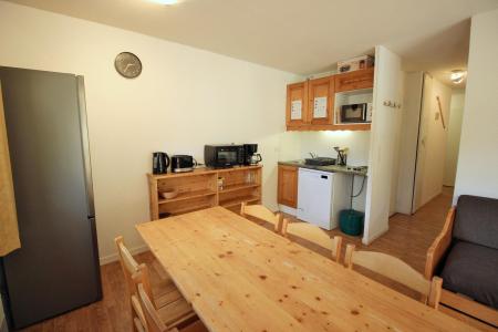 Rent in ski resort 3 room apartment 6 people (3302) - Les Chalets de la Vanoise - La Norma - Living room