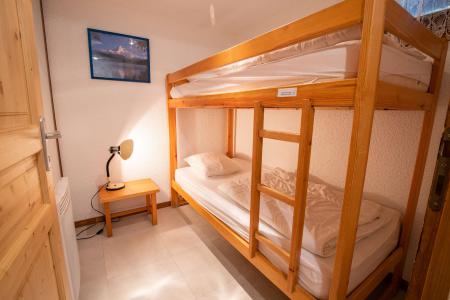 Rent in ski resort 2 room mezzanine apartment 6 people (NO52GV) - Résidence le Grand Vallon - La Norma - Bunk beds