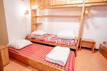 Rent in ski resort 2 room apartment 4 people (CA10FB) - Résidence les Campanules - La Norma