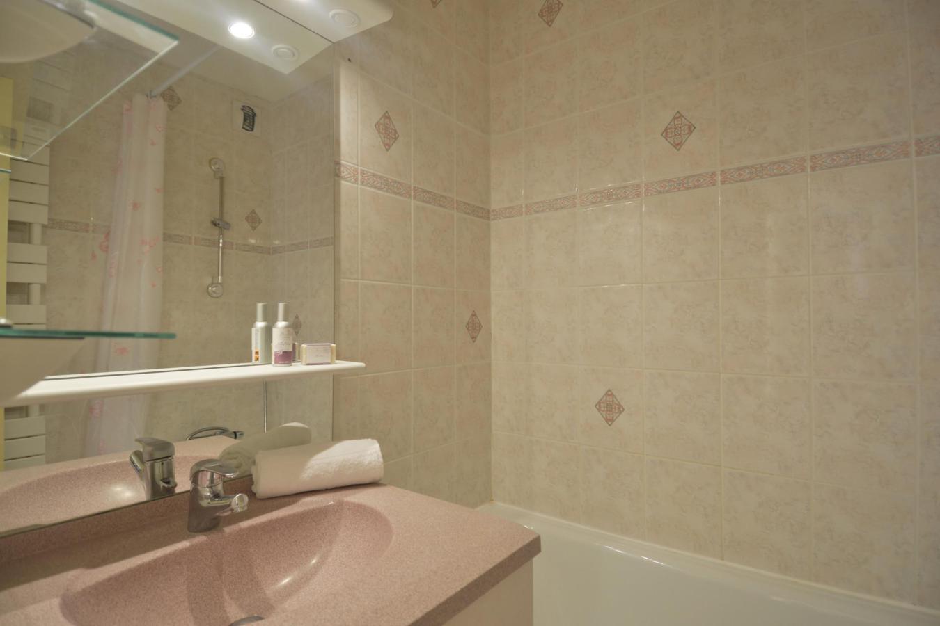 Studio cabine 4 personnes (105)