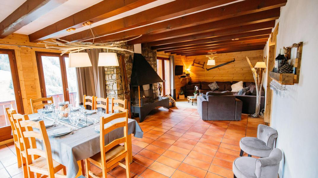 Rent in ski resort Chalet Perle - La Plagne - Dining area