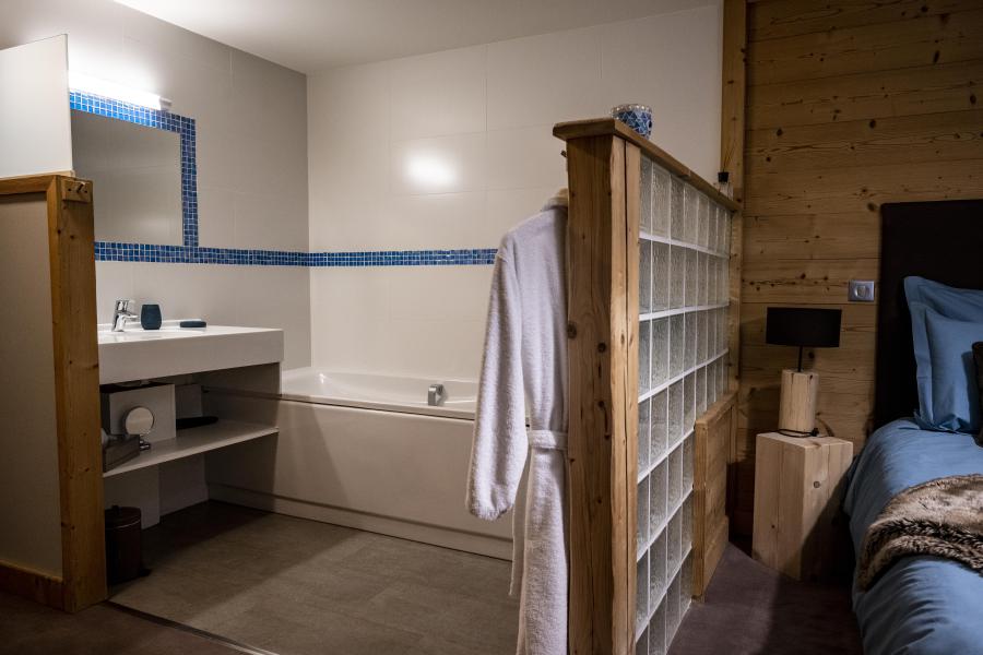 Rent in ski resort 8 room duplex chalet 19 people (Cocoon) - Chalets du Cocoon - La Plagne - Bathroom