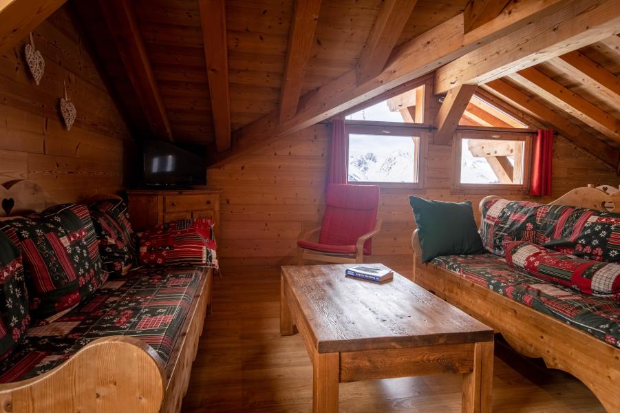 Rent in ski resort 8 room triplex semi-detached chalet 15 people (Pierra Menta 2) - Chalets du Cocoon - La Plagne - Bench seat