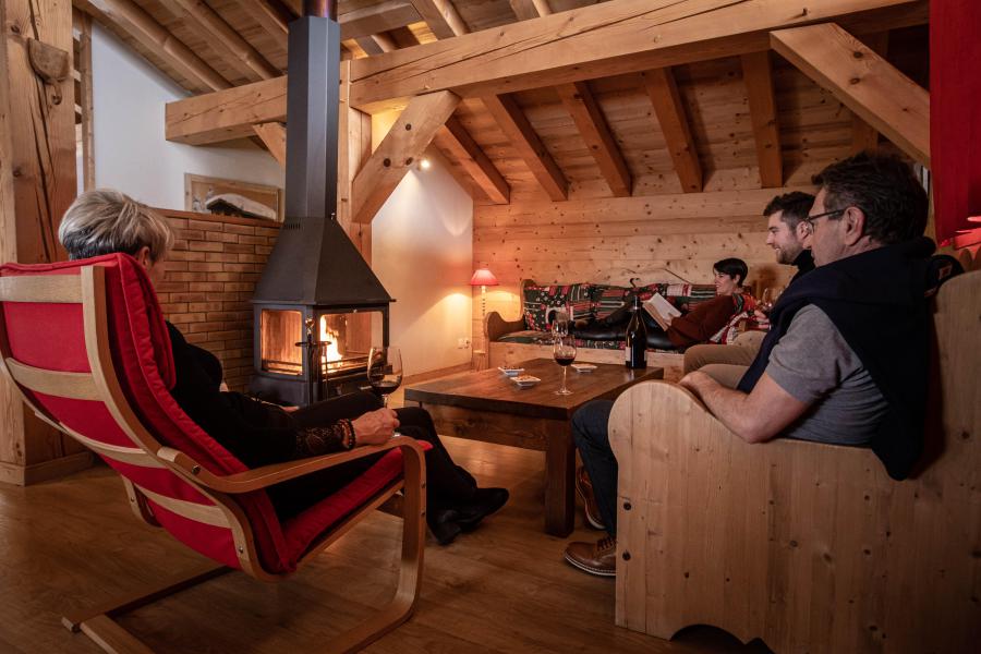 Rent in ski resort 8 room triplex semi-detached chalet 15 people (Pierra Menta 2) - Chalets du Cocoon - La Plagne - Living area