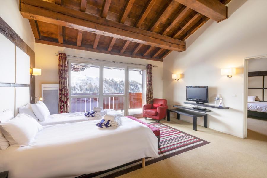 Rent in ski resort Hôtel Club MMV Les 2 Domaines - La Plagne - Bedroom