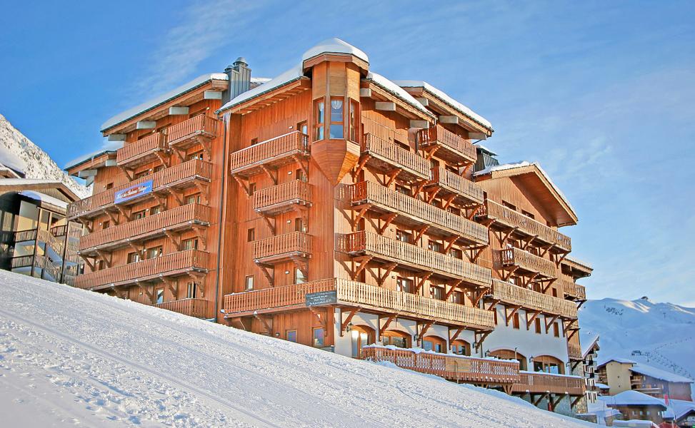 Аренда на лыжном курорте Hôtel les Balcons Village - La Plagne - зимой под открытым небом