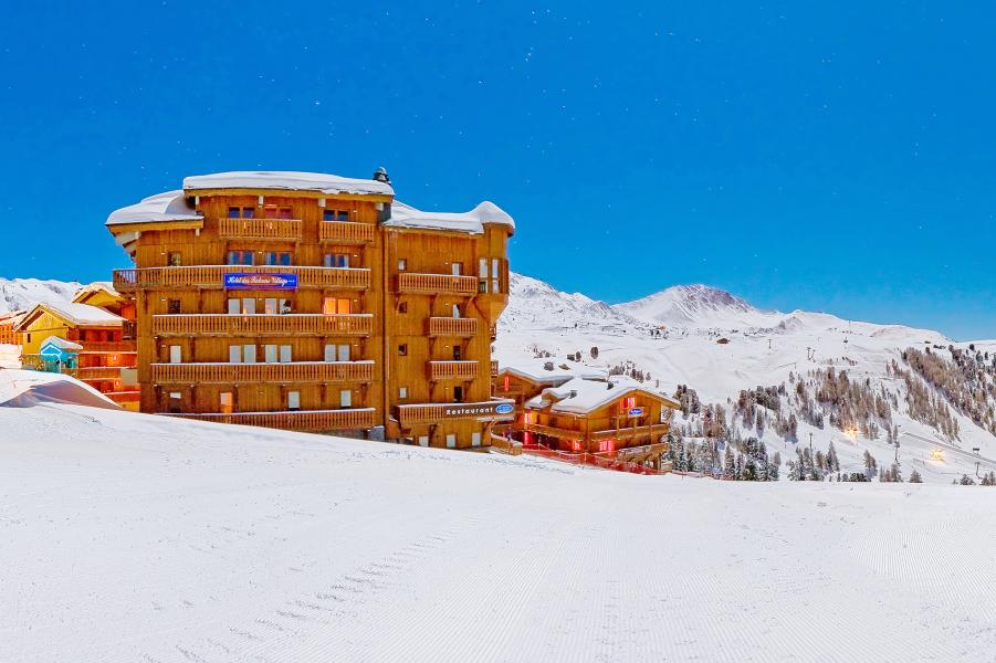 Аренда на лыжном курорте Hôtel les Balcons Village - La Plagne - зимой под открытым небом