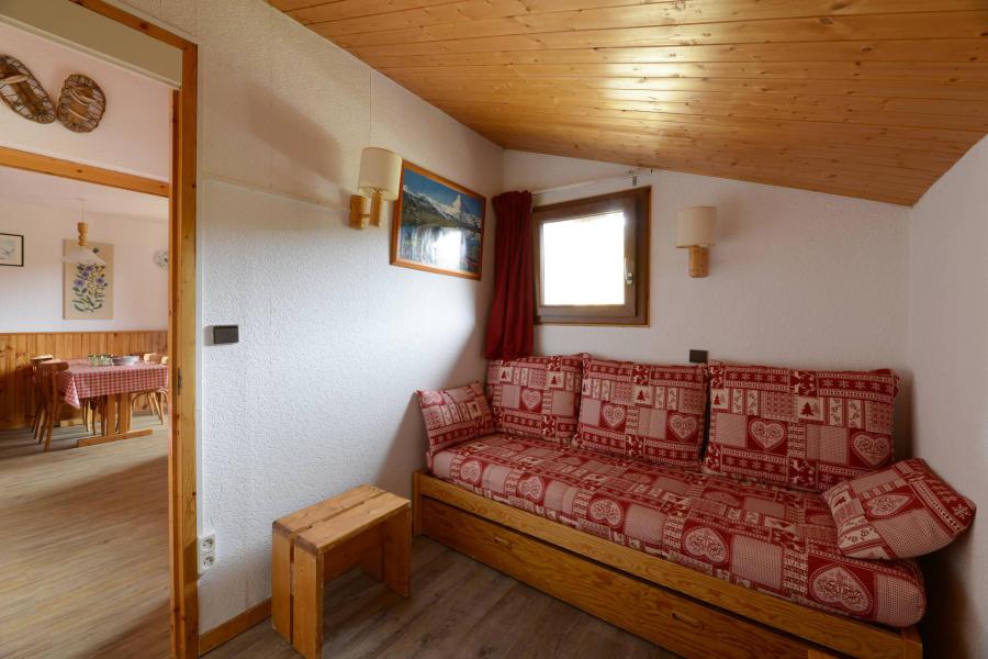 Ski verhuur Appartement 2 kamers 5 personen (213) - La Résidence Aigue-Marine - La Plagne - Woonkamer