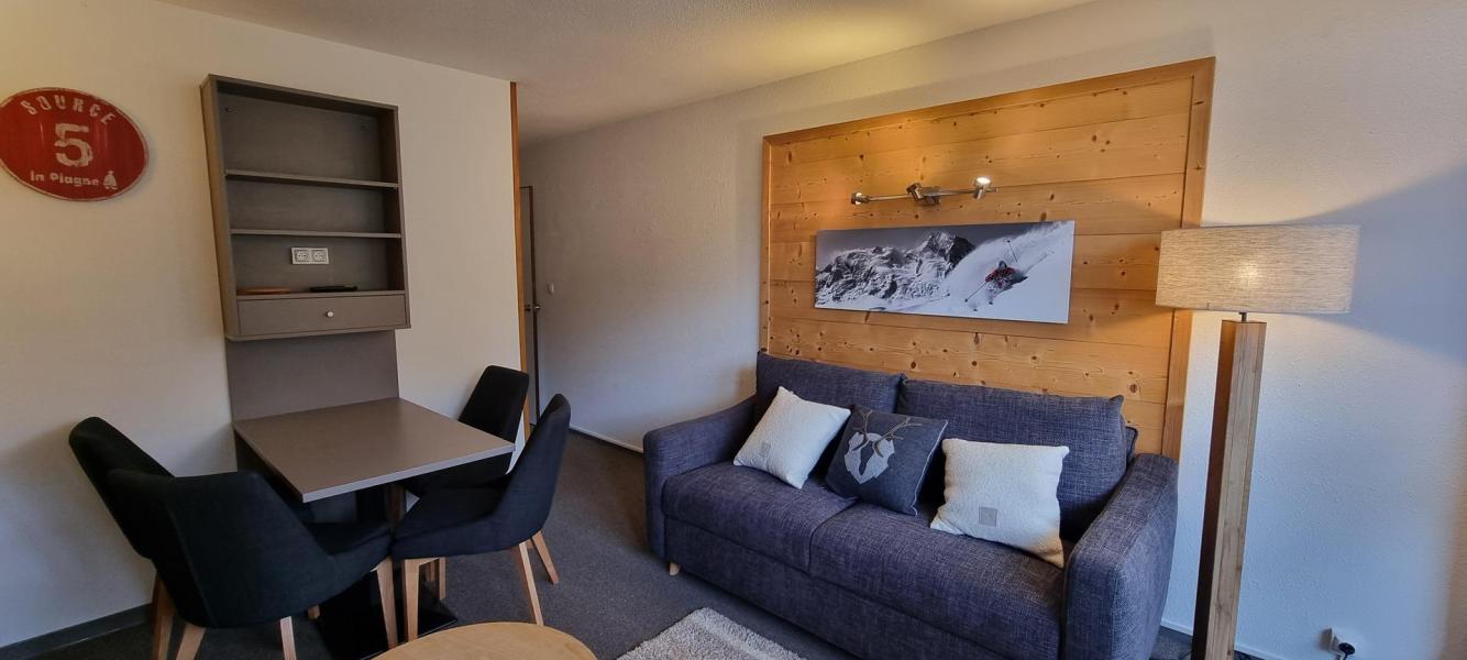 Rent in ski resort Studio cabin 4 people (A2L36) - La Résidence Aime 2000 Chamois - La Plagne - Living room