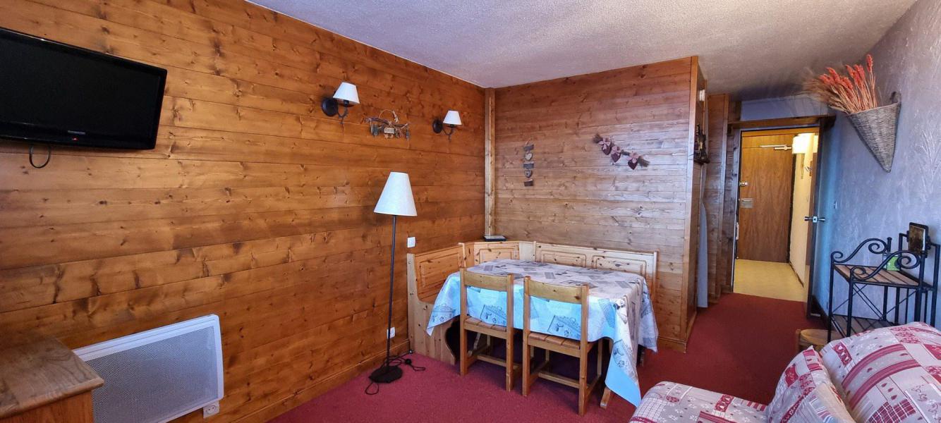 Rent in ski resort Studio sleeping corner 4 people (A2L138) - La Résidence Aime 2000 Chamois - La Plagne - Living room