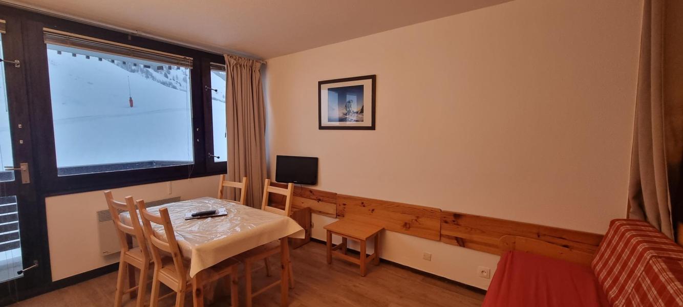 Rent in ski resort Studio sleeping corner 4 people (H27) - La Résidence Aime 2000 le Zénith - La Plagne - Living room
