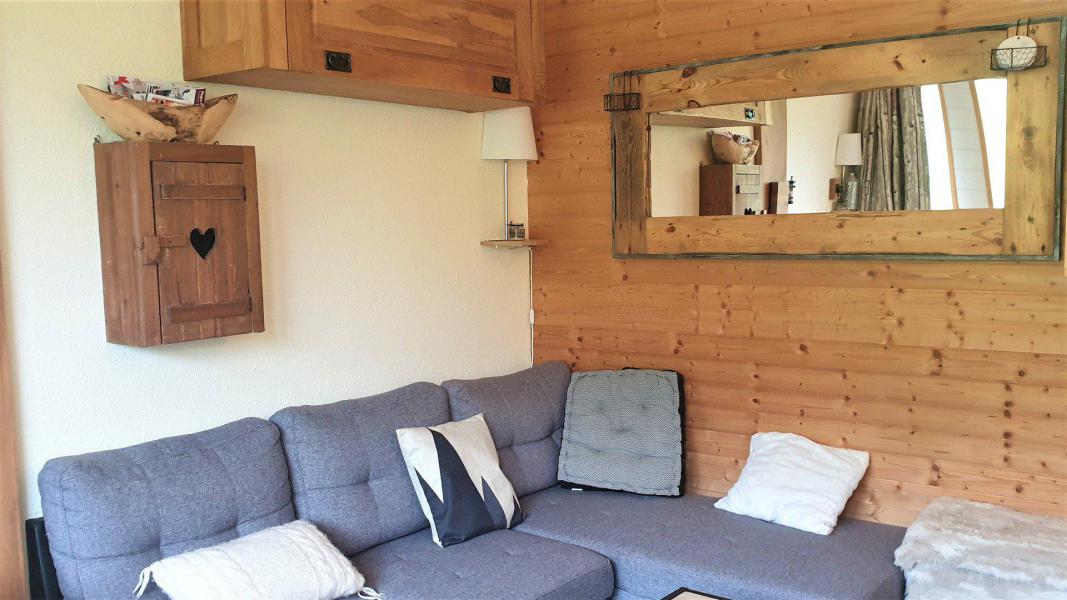 Rent in ski resort Studio cabin 4 people (H41) - La Résidence Aime 2000 - le Zodiac - La Plagne - Living room