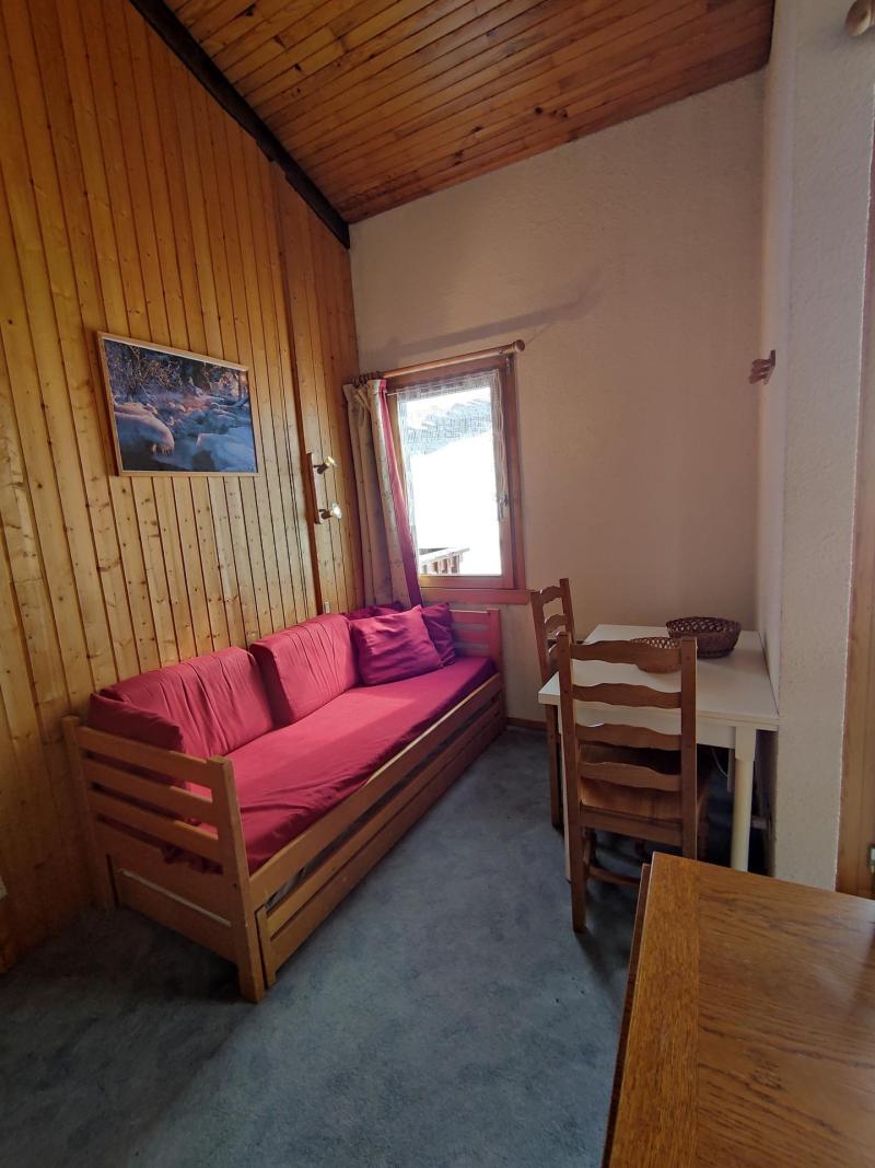 Rent in ski resort Studio mezzanine 5 people (406) - La Résidence Hameaux 2 - La Plagne - Living room