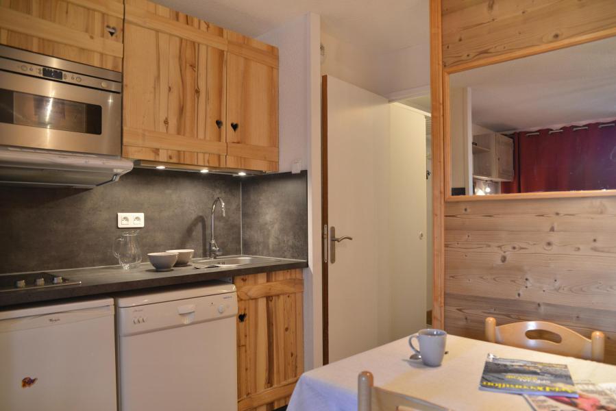 Rent in ski resort Studio sleeping corner 4 people (220) - La Résidence Themis - La Plagne - Kitchenette