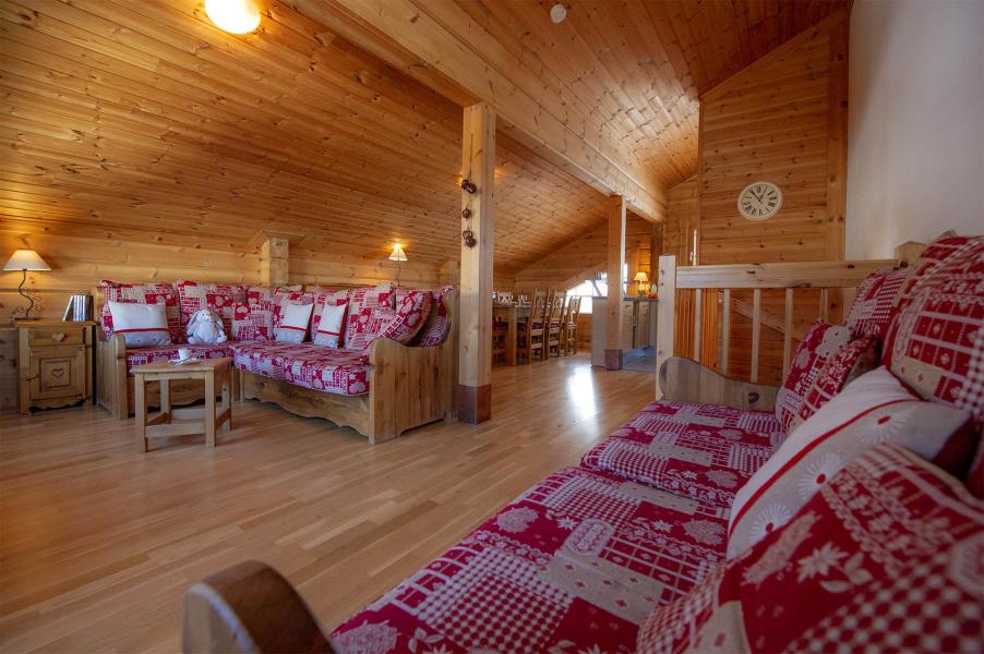 Rent in ski resort Les Chalets de Crête Côte Village - La Plagne - Living room