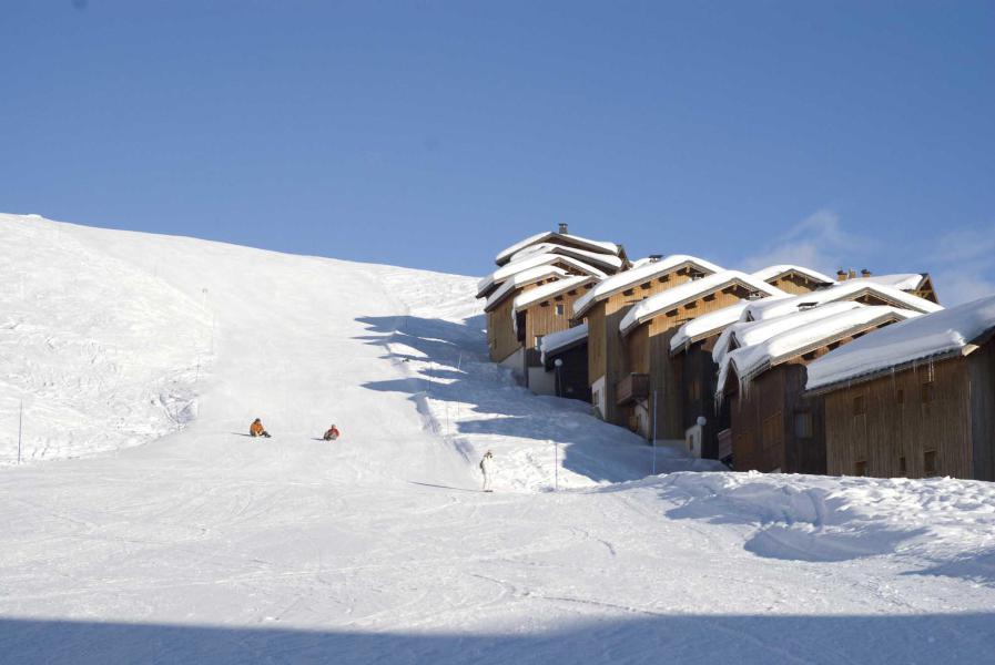 Vacances en montagne Les Chalets des Alpages - La Plagne - Extérieur hiver