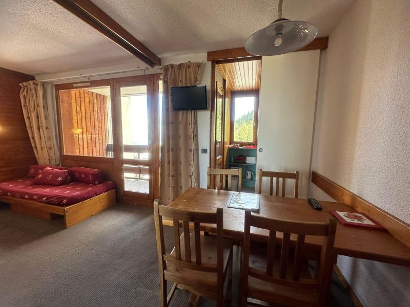 Аренда на лыжном курорте Квартира студия для 4 чел. (818) - Résidence 3000 - La Plagne - Салон