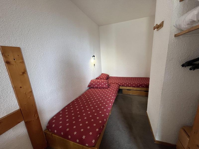 Ski verhuur Studio 4 personen (420) - Résidence 3000 - La Plagne - Woonkamer