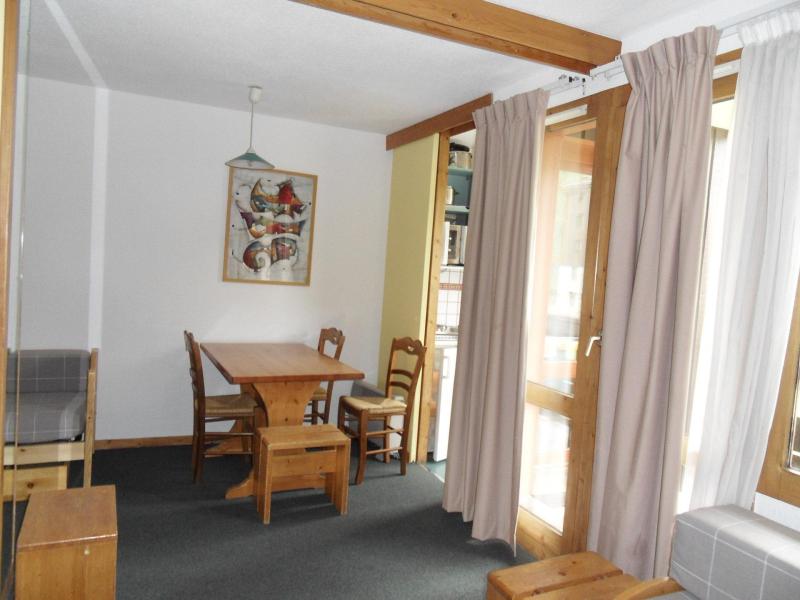 Rent in ski resort Studio 4 people (221) - Résidence Agate - La Plagne - Living room